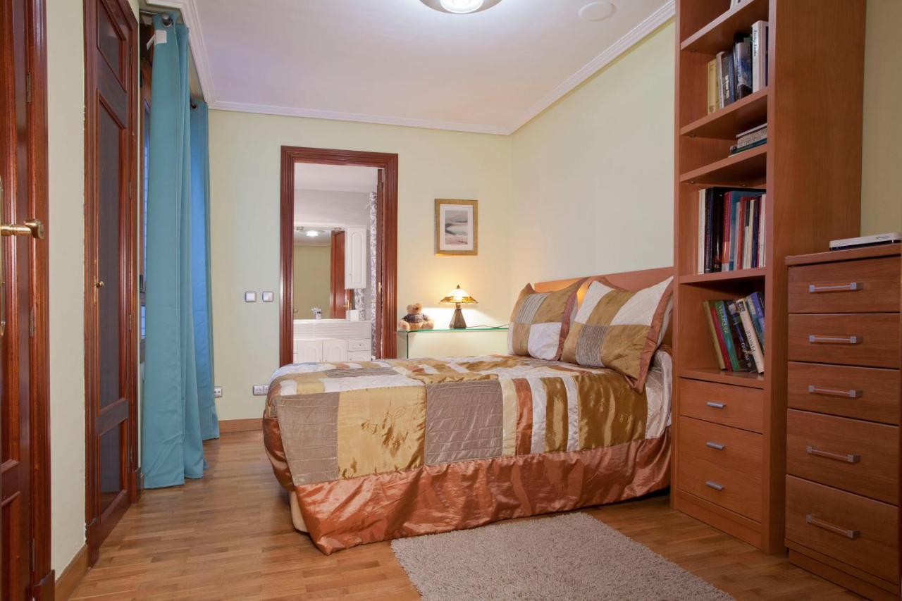 Apartamento De La Casona De Riomera اوفيدو المظهر الخارجي الصورة